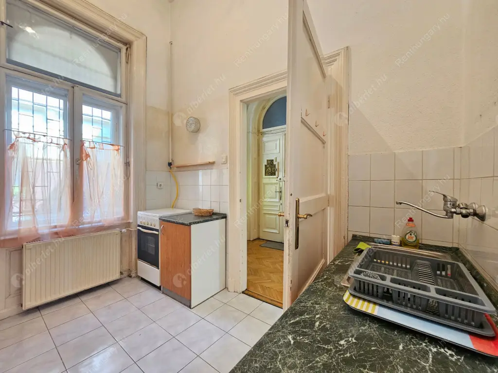 Kiadó albérlet 240000 Ft/hó áron: Budapest, VI. kerület  Vörösmarty utca. Mérete: 69 nm, 2 szobás | Alberlet.hu - 6610971