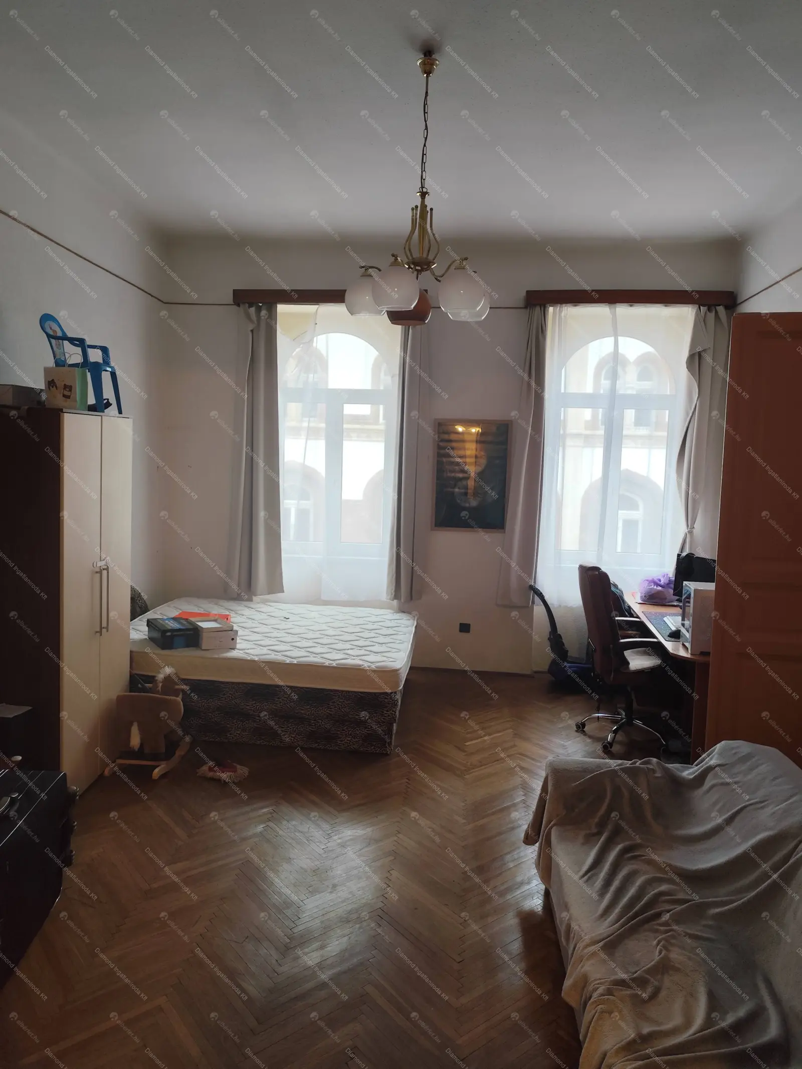 Kiadó albérlet 270000 Ft/hó áron: Budapest, VI. kerület  Vörösmarty utca. Mérete: 70 nm, 2 szobás | Alberlet.hu - 6653860