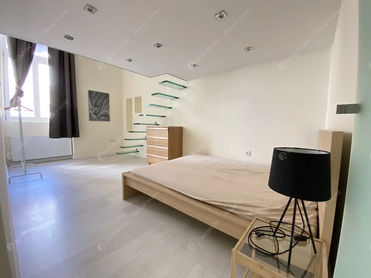 Kiadó albérlet 423000 Ft/hó áron: Budapest, VI. kerület  Vörösmarty utca. Mérete: 70 nm, 3 szobás | Alberlet.hu - 5011523