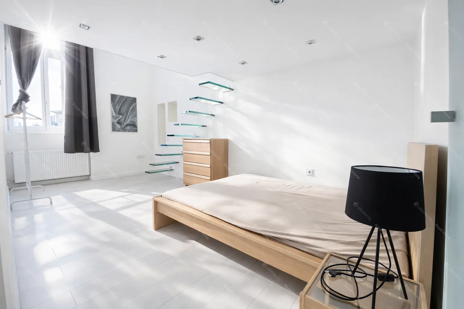 Kiadó albérlet 353000 Ft/hó áron: Budapest, VI. kerület  Vörösmarty utca. Mérete: 70 nm, 3 szobás | Alberlet.hu - 6666422