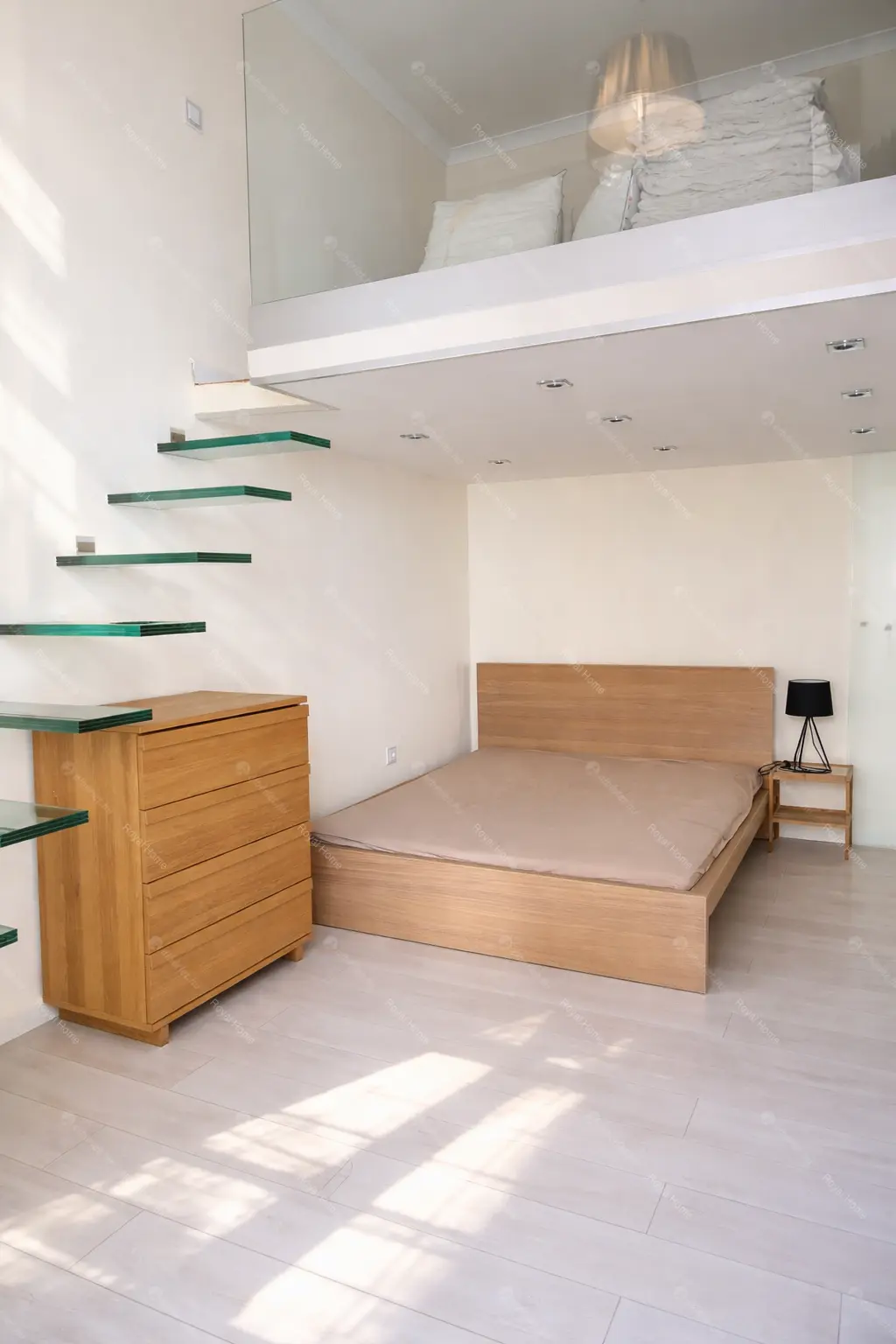 Kiadó albérlet 353000 Ft/hó áron: Budapest, VI. kerület  Vörösmarty utca. Mérete: 70 nm, 3 szobás | Alberlet.hu - 6666426