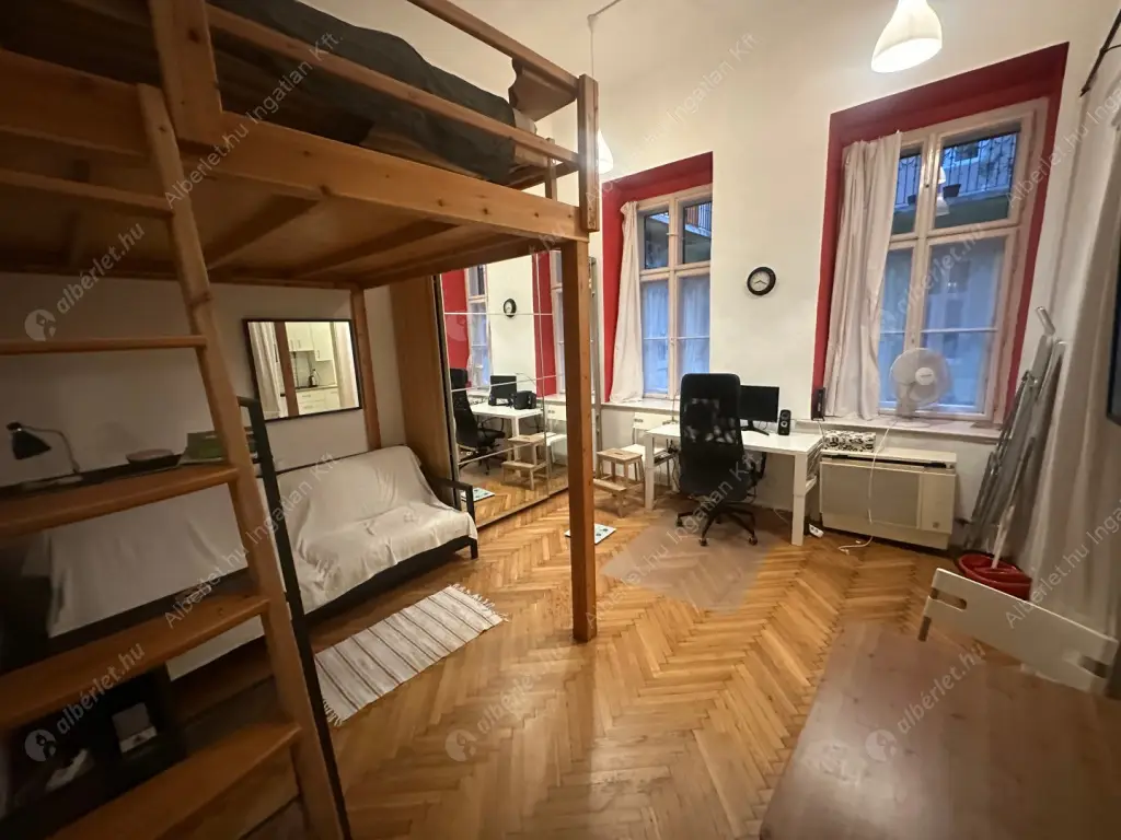 Kiadó albérlet 190000 Ft/hó áron: Budapest, VI. kerület  Weiner Leó utca. Mérete: 25 nm, 1 szobás | Alberlet.hu - 6571869