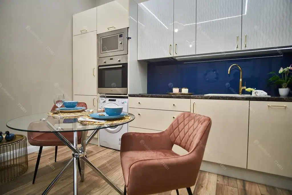 Kiadó albérlet 220000 Ft/hó áron: Budapest, VI. kerület  Weiner Leó utca. Mérete: 30 nm, 1 szobás | Alberlet.hu - 6655954