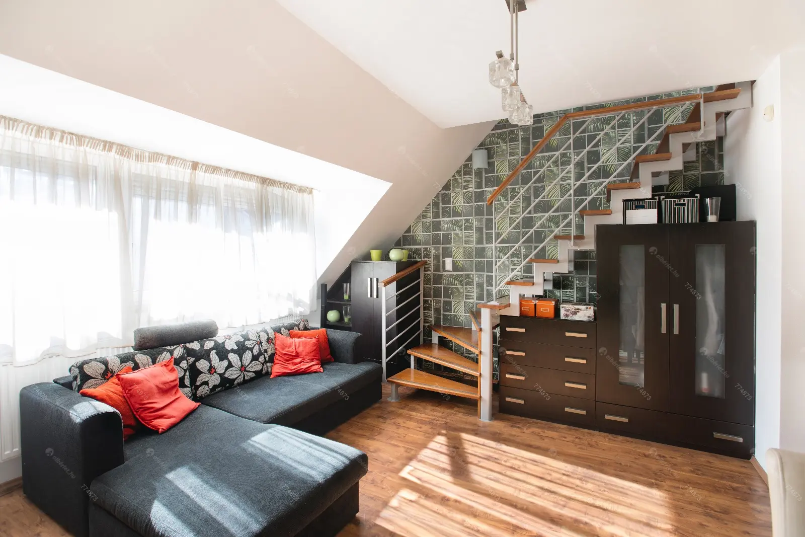 Kiadó albérlet 260000 Ft/hó áron: Budapest, VI. kerület  Weiner Leó utca. Mérete: 48 nm, 2 szobás | Alberlet.hu - 6657322