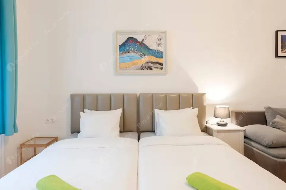 Kiadó albérlet 399000 Ft/hó áron: Budapest, VI. kerület  Weiner Leó utca. Mérete: 80 nm, 4 szobás | Alberlet.hu - 6629230