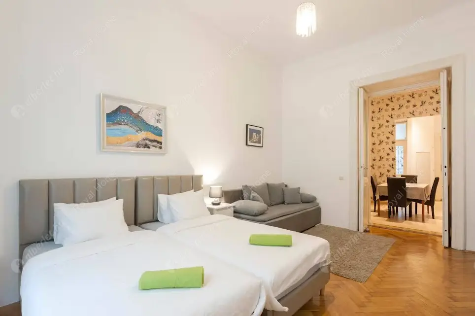 Kiadó albérlet 399000 Ft/hó áron: Budapest, VI. kerület  Weiner Leó utca. Mérete: 80 nm, 4 szobás | Alberlet.hu - 6629236