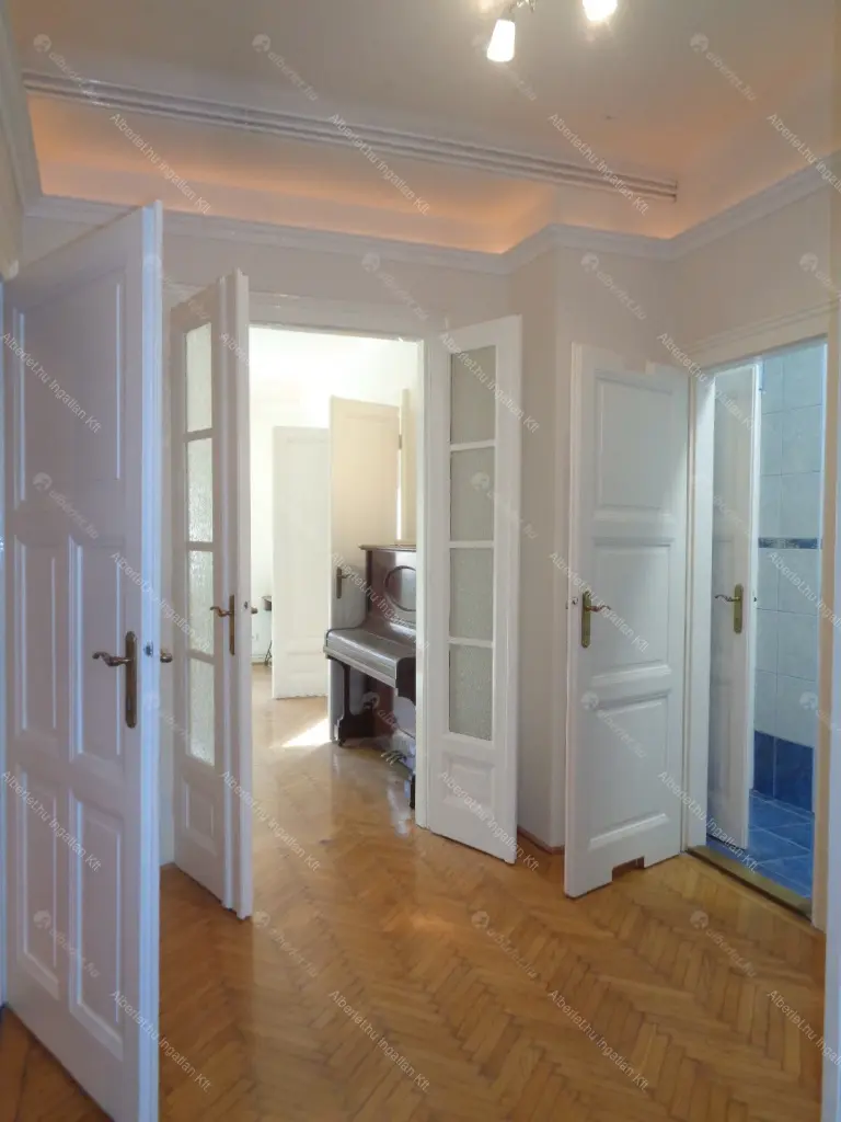 Kiadó albérlet 340000 Ft/hó áron: Budapest, VI. kerület  Weiner Leó utca. Mérete: 86 nm, 3 szobás | Alberlet.hu - 6672343