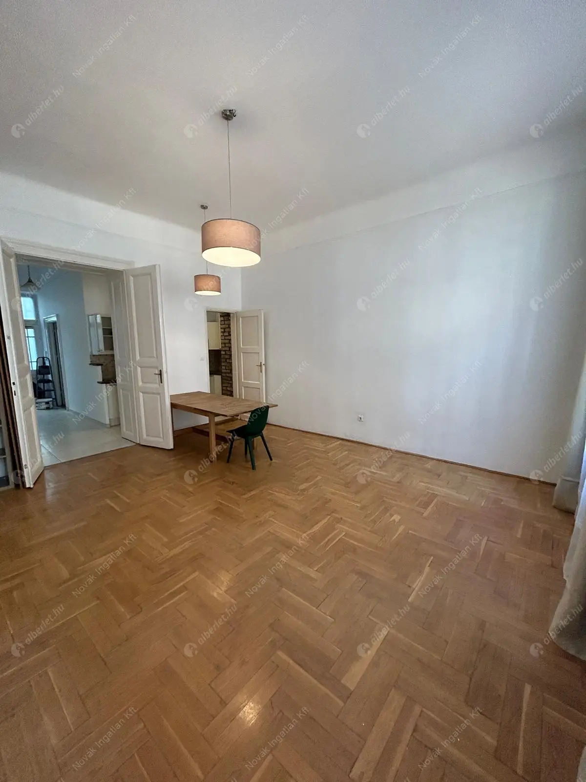 Kiadó albérlet 350000 Ft/hó áron: Budapest, VI. kerület  Weiner Leó utca. Mérete: 90 nm, 4 szobás | Alberlet.hu - 6574777