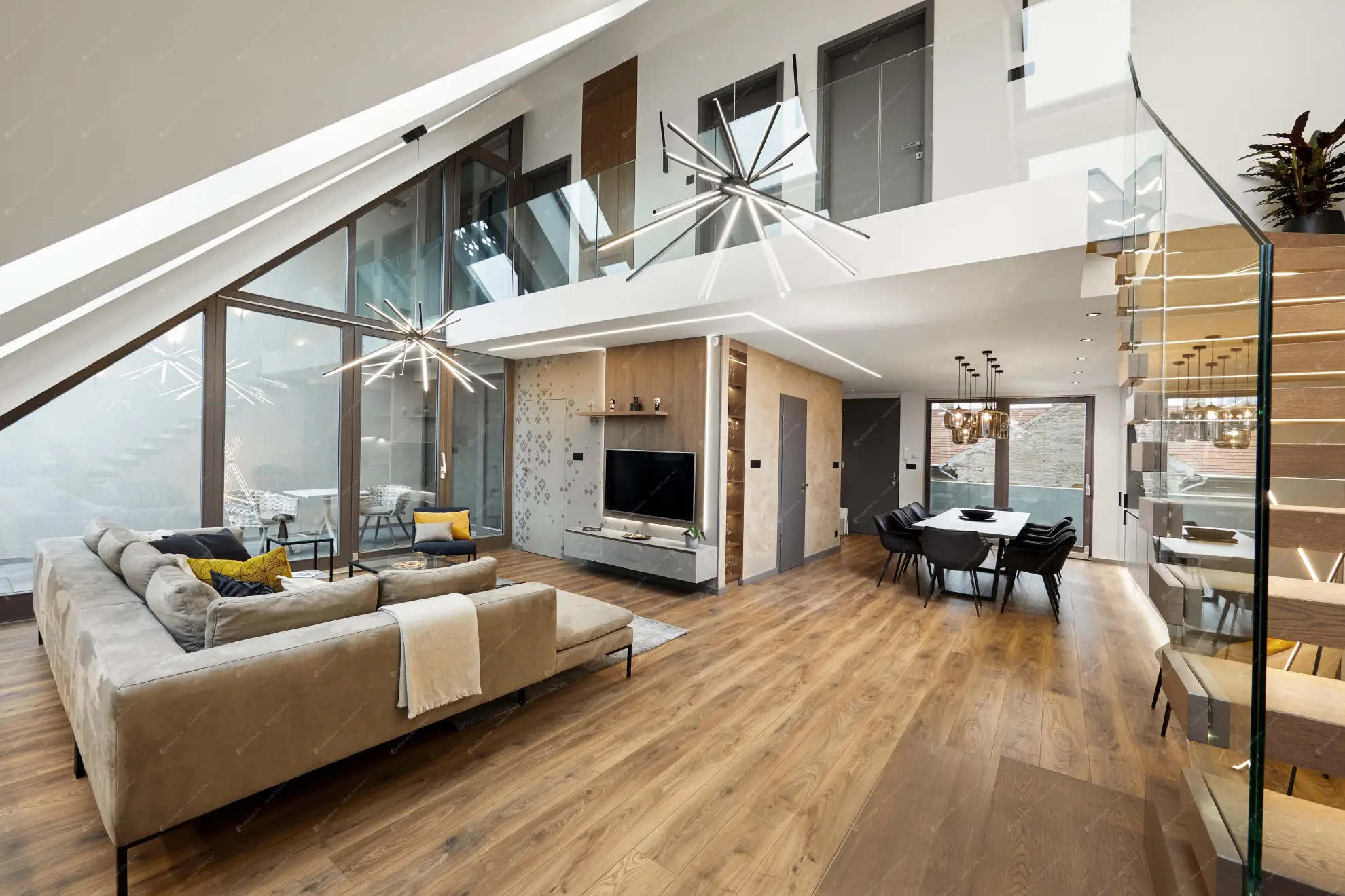 Kiadó albérlet 1524000 Ft/hó áron: Budapest, VI. kerület  Zichy Jenő utca. Mérete: 140 nm, 4 szobás | Alberlet.hu - 6620621