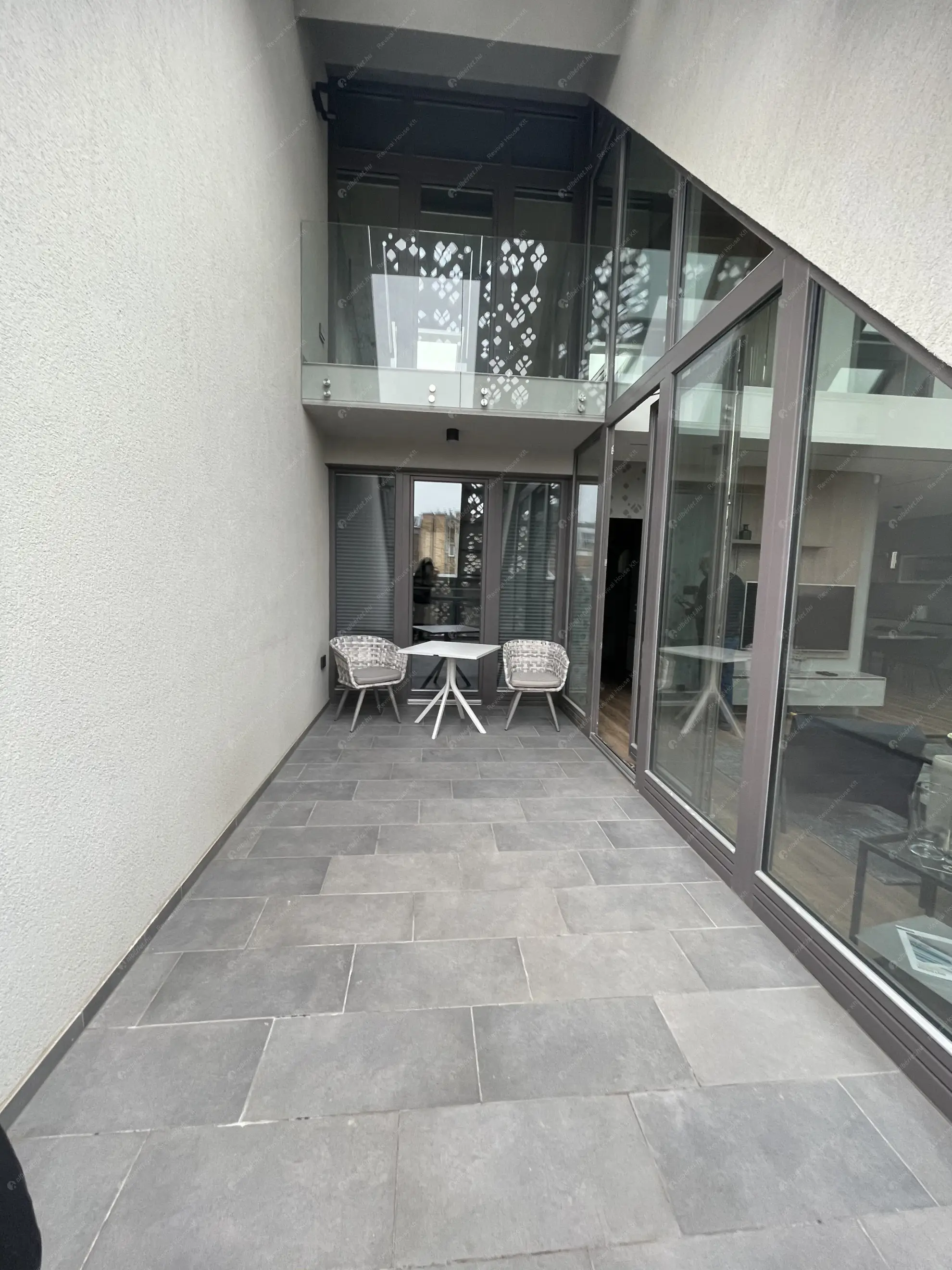 Kiadó albérlet 1496000 Ft/hó áron: Budapest, VI. kerület  Zichy Jenő utca. Mérete: 140 nm, 4 szobás | Alberlet.hu - 6631144