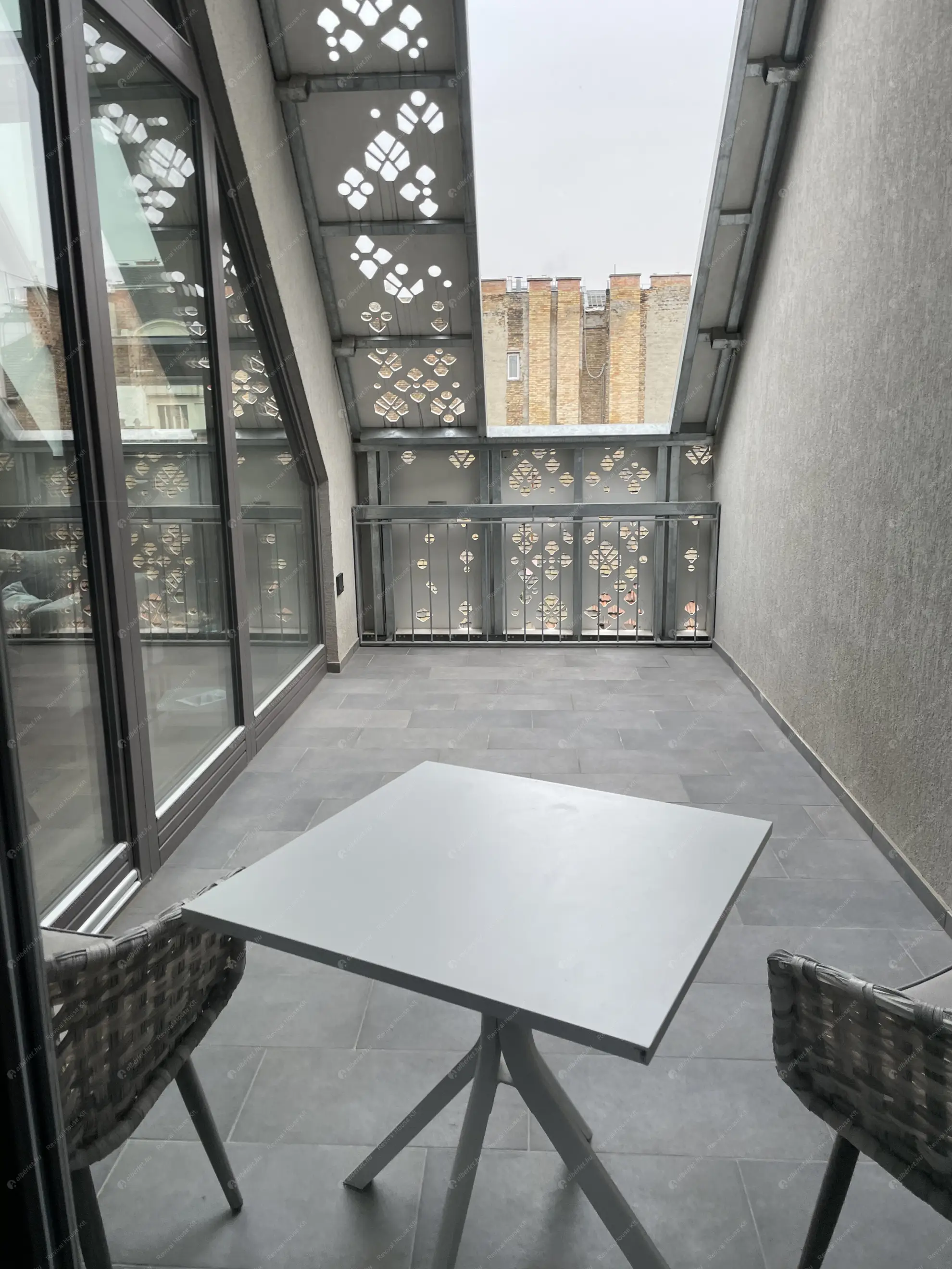 Kiadó albérlet 1496000 Ft/hó áron: Budapest, VI. kerület  Zichy Jenő utca. Mérete: 140 nm, 4 szobás | Alberlet.hu - 6631145