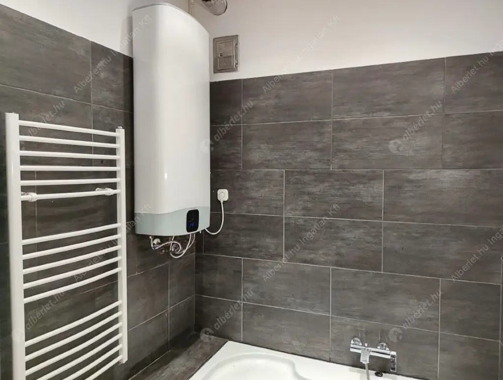 Kiadó albérlet 170000 Ft/hó áron: Budapest, VI. kerület  Zichy Jenő utca. Mérete: 25 nm, 1 szobás | Alberlet.hu - 6629597