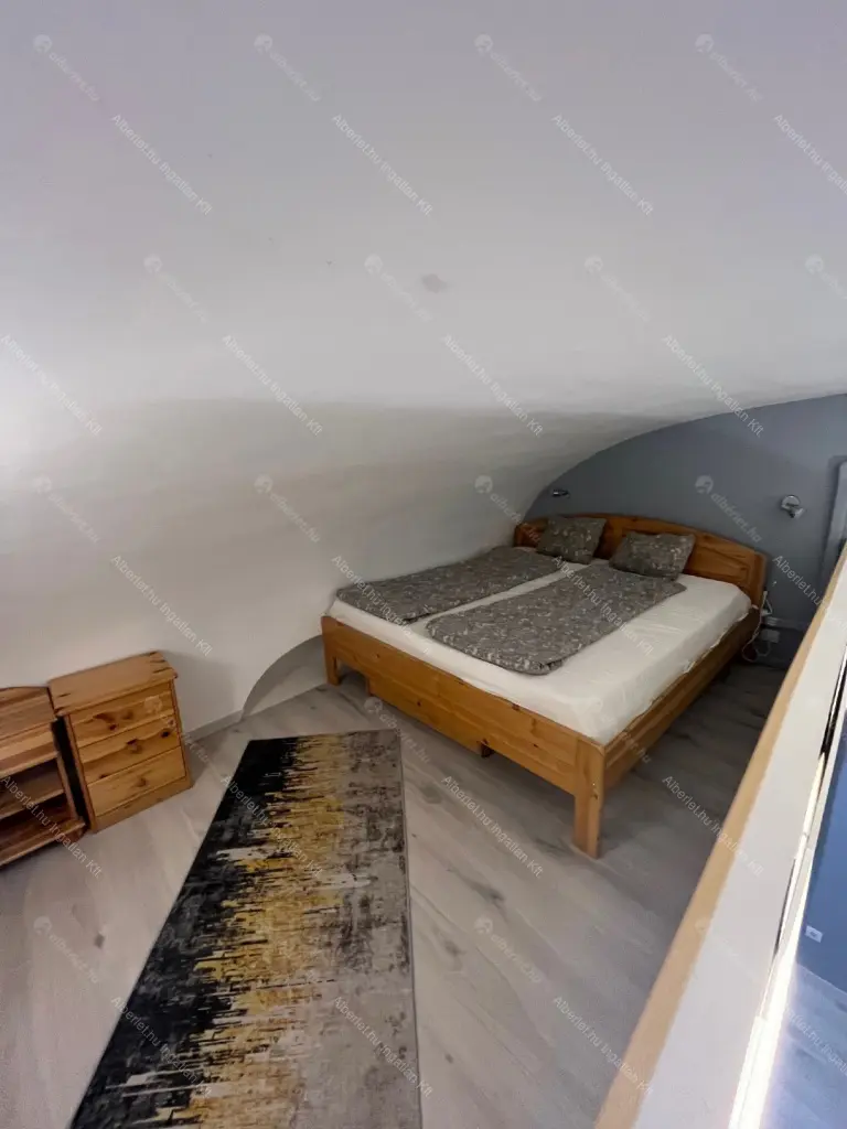 Kiadó albérlet 240000 Ft/hó áron: Budapest, VI. kerület  Zichy Jenő utca. Mérete: 33 nm, 1 szobás | Alberlet.hu - 6667436