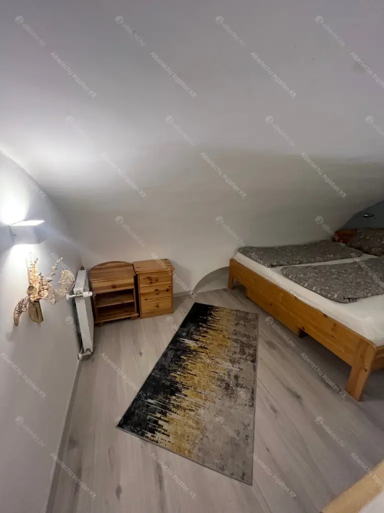 Kiadó albérlet 240000 Ft/hó áron: Budapest, VI. kerület  Zichy Jenő utca. Mérete: 33 nm, 1 szobás | Alberlet.hu - 6667437