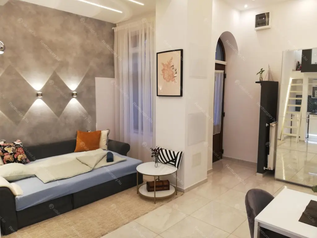 Kiadó albérlet 250000 Ft/hó áron: Budapest, VI. kerület  Zichy Jenő utca. Mérete: 34 nm, 2 szobás | Alberlet.hu - 6669220