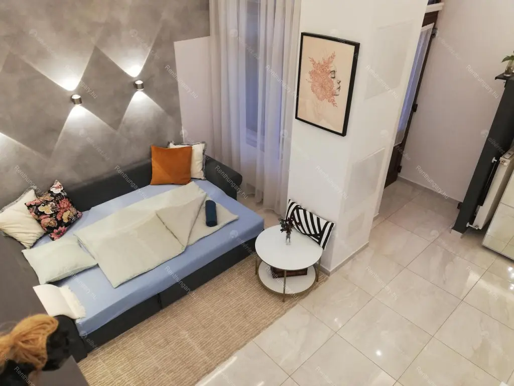 Kiadó albérlet 250000 Ft/hó áron: Budapest, VI. kerület  Zichy Jenő utca. Mérete: 34 nm, 2 szobás | Alberlet.hu - 6669221