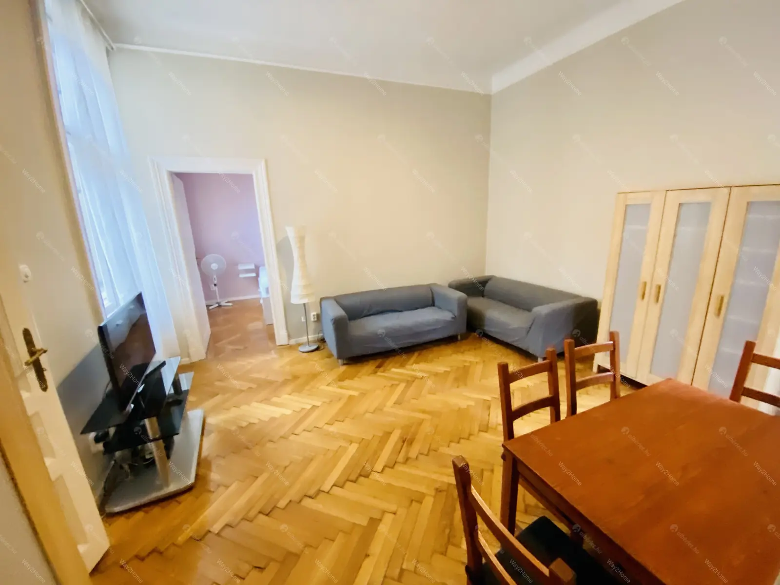 Kiadó albérlet 290000 Ft/hó áron: Budapest, VI. kerület  Zichy Jenő utca. Mérete: 65 nm, 3 szobás | Alberlet.hu - 6660923