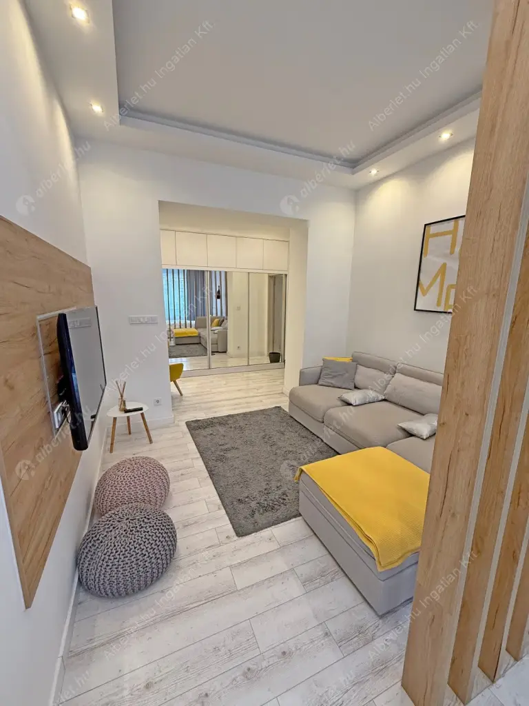 Kiadó albérlet 380000 Ft/hó áron: Budapest, VI. kerület  Zichy Jenő utca. Mérete: 71 nm, 2 szobás | Alberlet.hu - 6513860