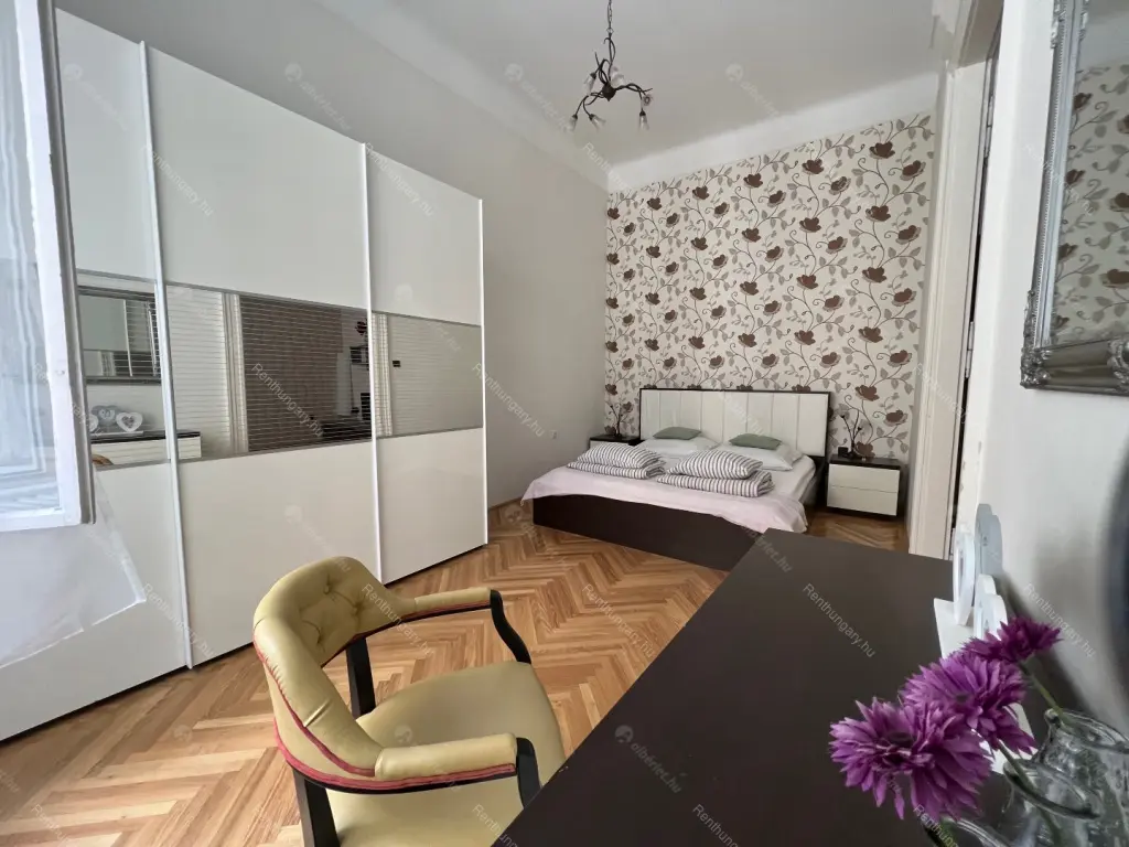 Kiadó albérlet 270000 Ft/hó áron: Budapest, VI. kerület  Zichy Jenő utca. Mérete: 77 nm, 2 szobás | Alberlet.hu - 6669255