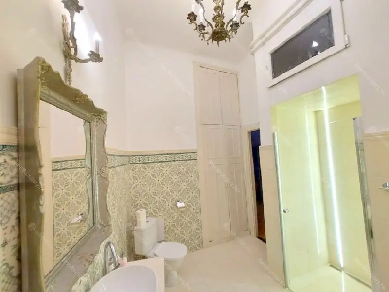 Kiadó albérlet 270000 Ft/hó áron: Budapest, VI. kerület  Zichy Jenő utca. Mérete: 77 nm, 2 szobás | Alberlet.hu - 6669270