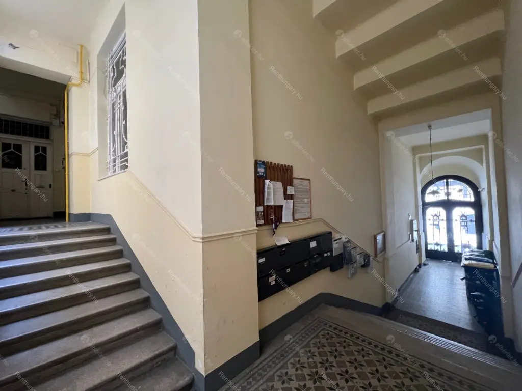 Kiadó albérlet 270000 Ft/hó áron: Budapest, VI. kerület  Zichy Jenő utca. Mérete: 77 nm, 2 szobás | Alberlet.hu - 6669276