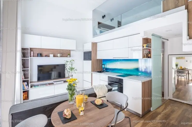 Kiadó albérlet 200000 Ft/hó áron: Budapest, VII. kerület  Akácfa utca. Mérete: 21 nm, 1 szobás | Alberlet.hu - 6634616