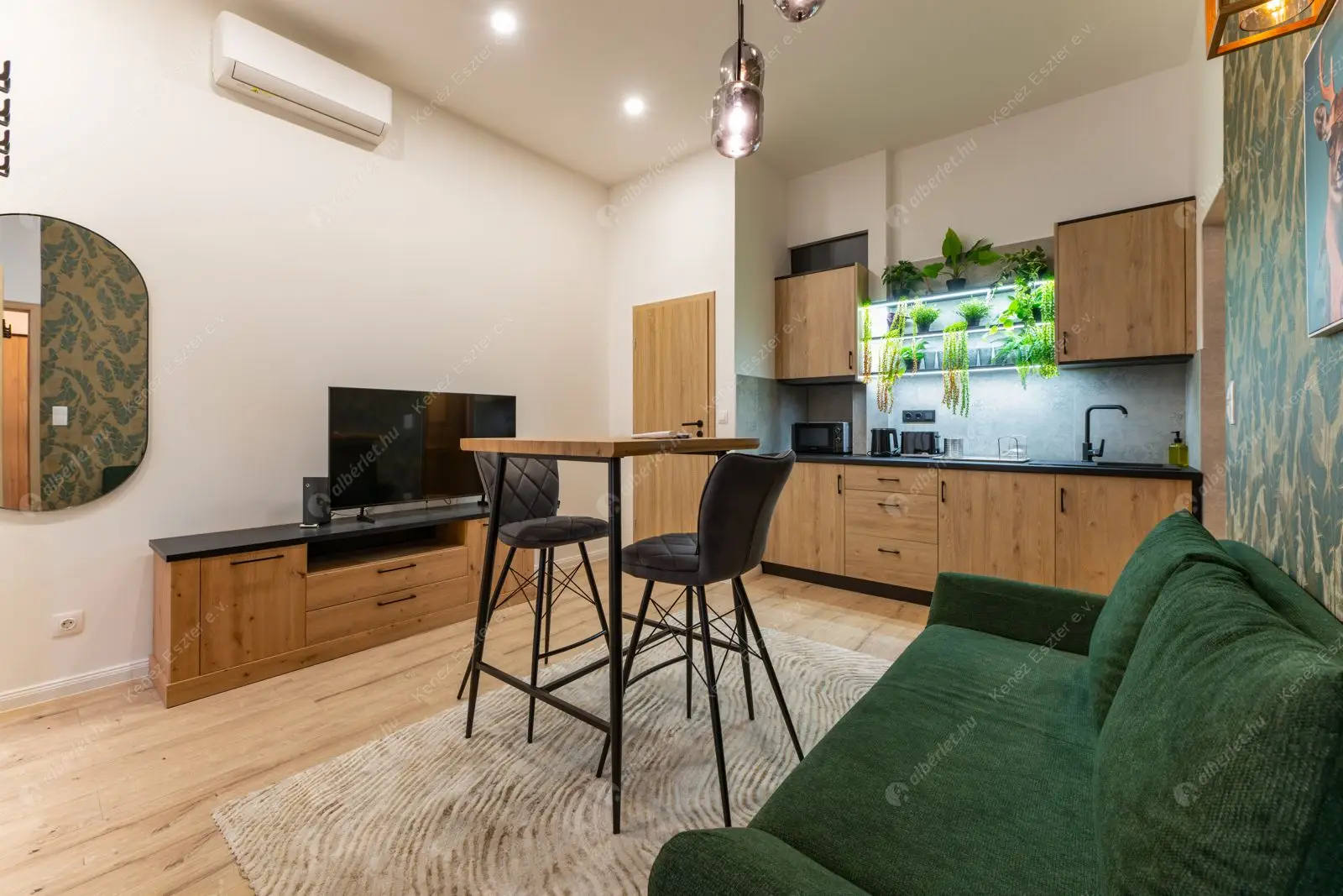 Kiadó albérlet 276000 Ft/hó áron: Budapest, VII. kerület  Akácfa utca. Mérete: 42 nm, 1 szobás | Alberlet.hu - 6552794