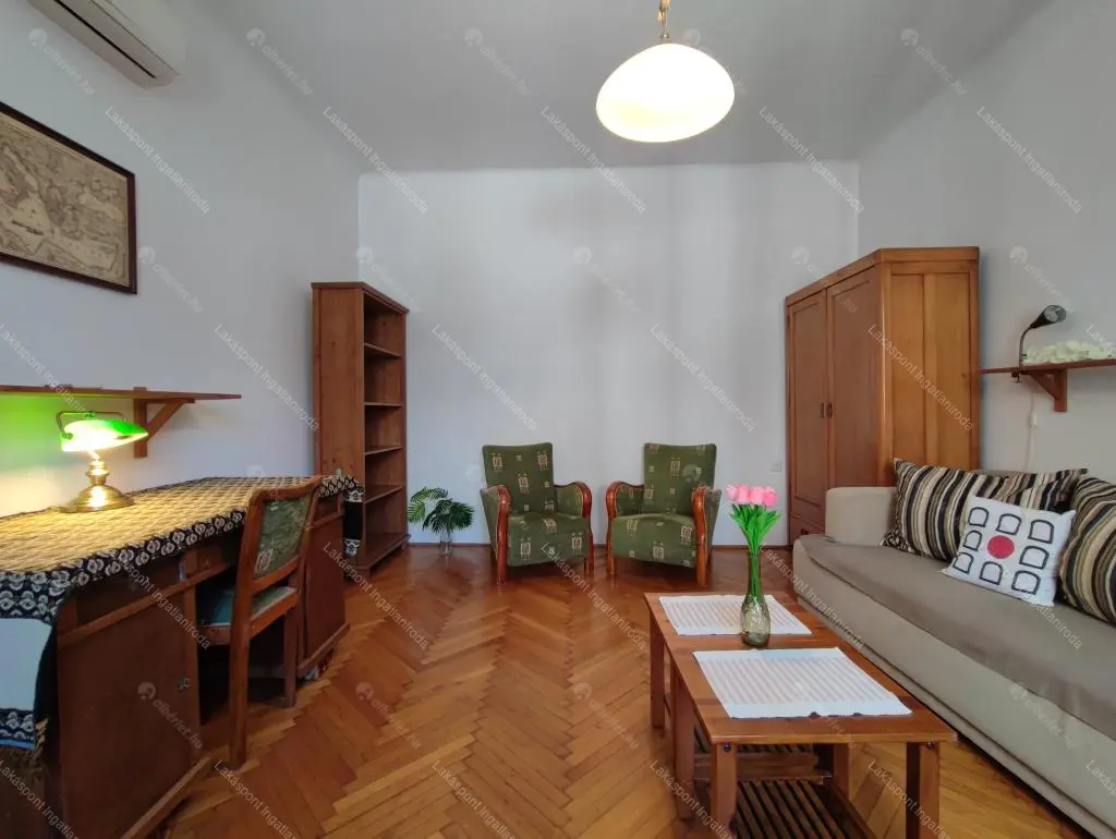 Kiadó albérlet 220000 Ft/hó áron: Budapest, VII. kerület  Akácfa utca. Mérete: 44 nm, 2 szobás | Alberlet.hu - 6701521