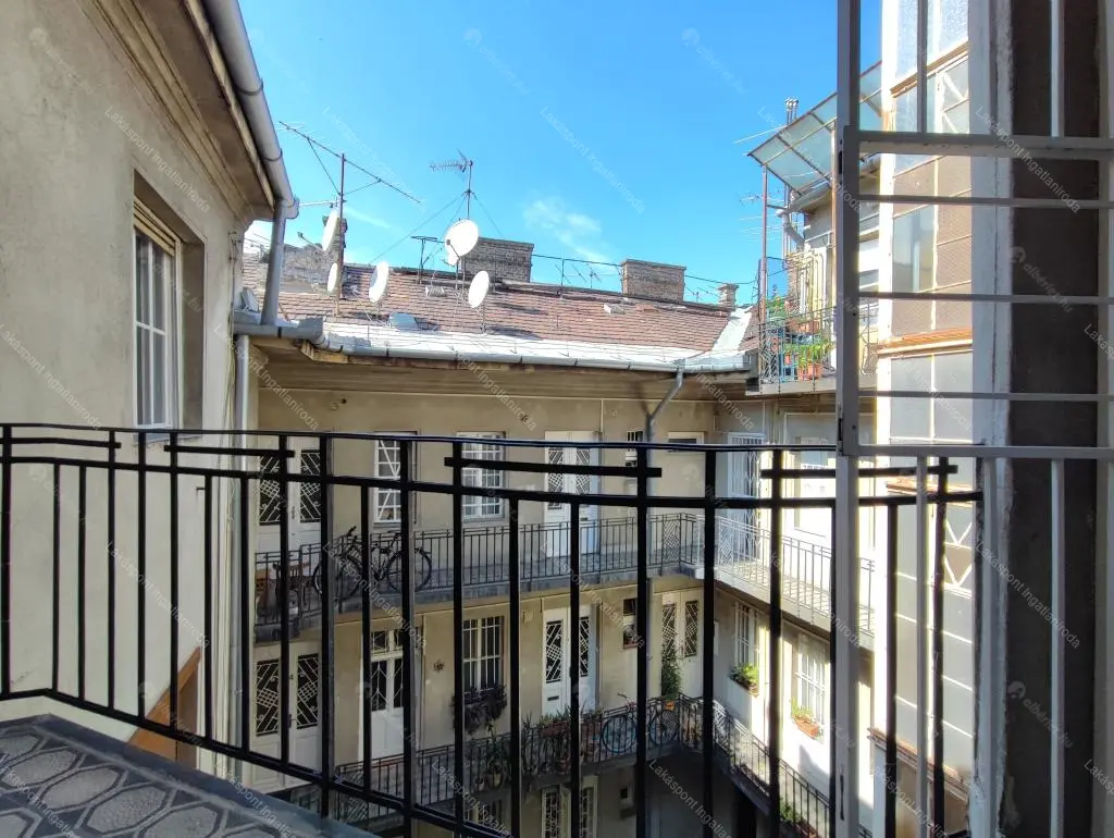 Kiadó albérlet 220000 Ft/hó áron: Budapest, VII. kerület  Akácfa utca. Mérete: 44 nm, 2 szobás | Alberlet.hu - 6701533