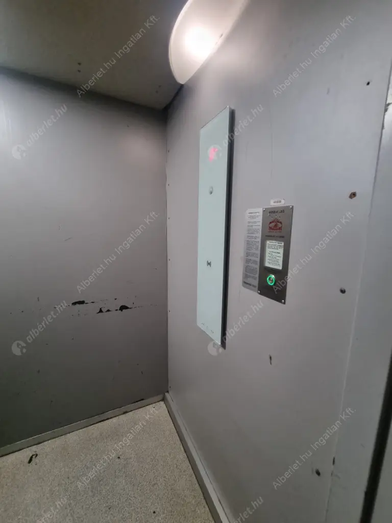 Kiadó albérlet 250000 Ft/hó áron: Budapest, VII. kerület  Akácfa utca. Mérete: 48 nm, 2 szobás | Alberlet.hu - 6583863