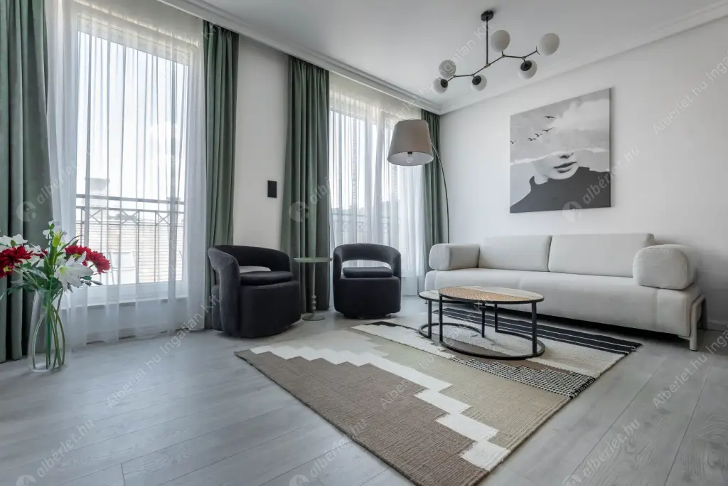 Kiadó albérlet 613000 Ft/hó áron: Budapest, VII. kerület  Akácfa utca. Mérete: 79 nm, 3 szobás | Alberlet.hu - 6554305