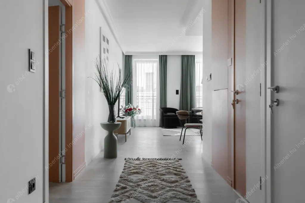 Kiadó albérlet 613000 Ft/hó áron: Budapest, VII. kerület  Akácfa utca. Mérete: 79 nm, 3 szobás | Alberlet.hu - 6554320