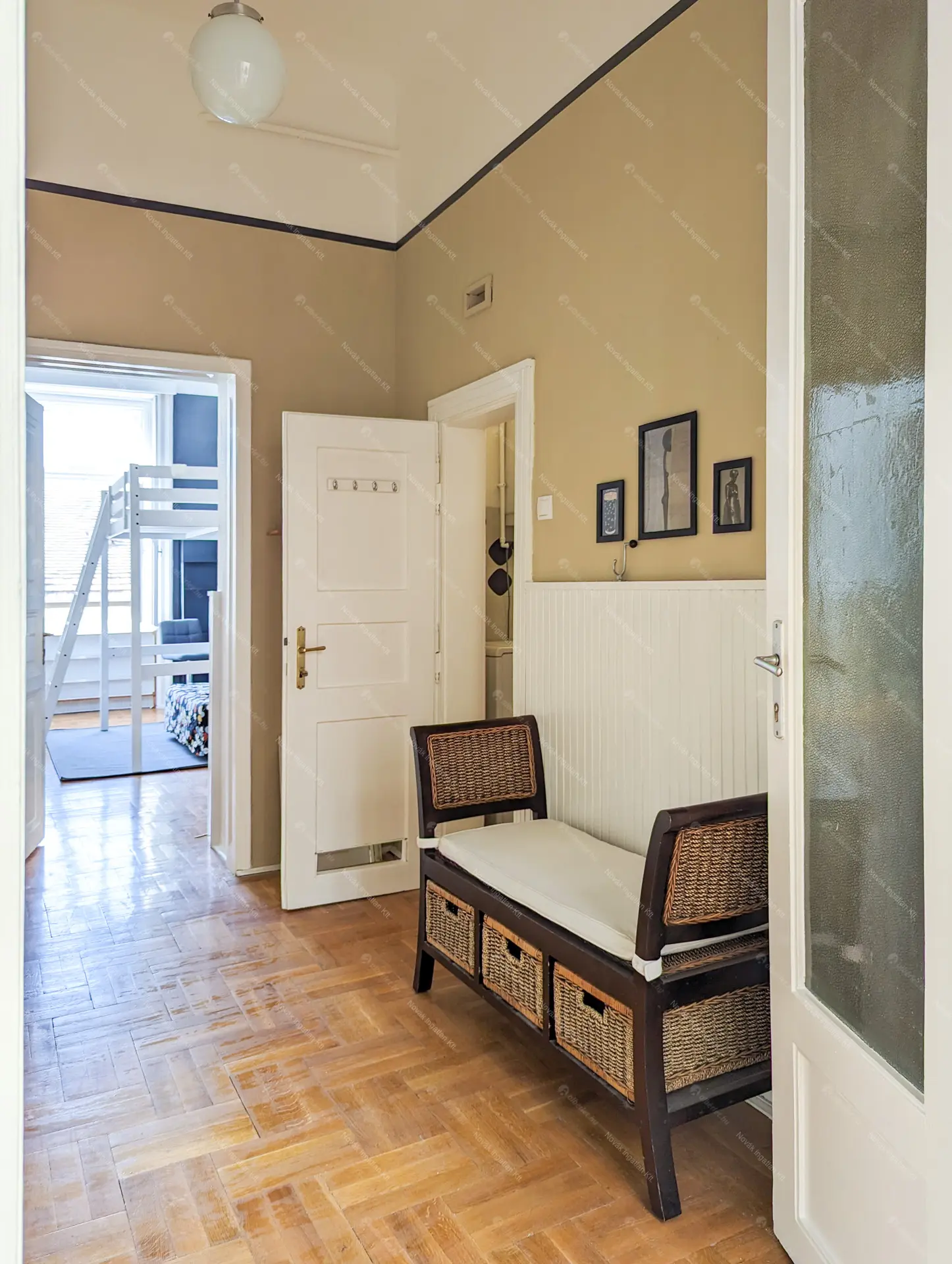 Kiadó albérlet 230000 Ft/hó áron: Budapest, VII. kerület  Almássy tér. Mérete: 40 nm, 1 szobás | Alberlet.hu - 6650259