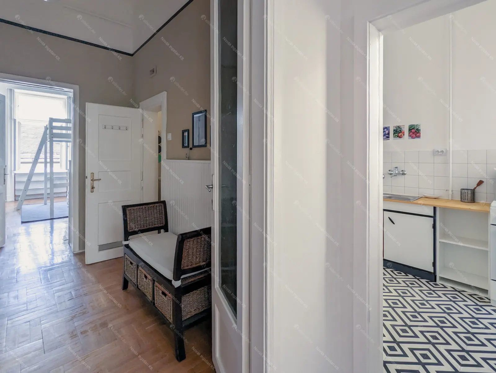 Kiadó albérlet 230000 Ft/hó áron: Budapest, VII. kerület  Almássy tér. Mérete: 40 nm, 1 szobás | Alberlet.hu - 6650260