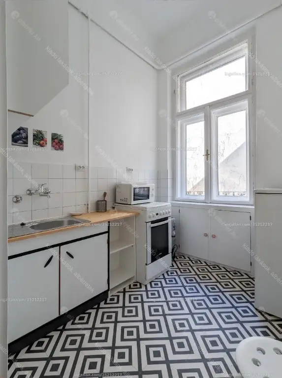 Kiadó albérlet 220000 Ft/hó áron: Budapest, VII. kerület  Almássy utca. Mérete: 40 nm, 1 szobás | Alberlet.hu - 6653551