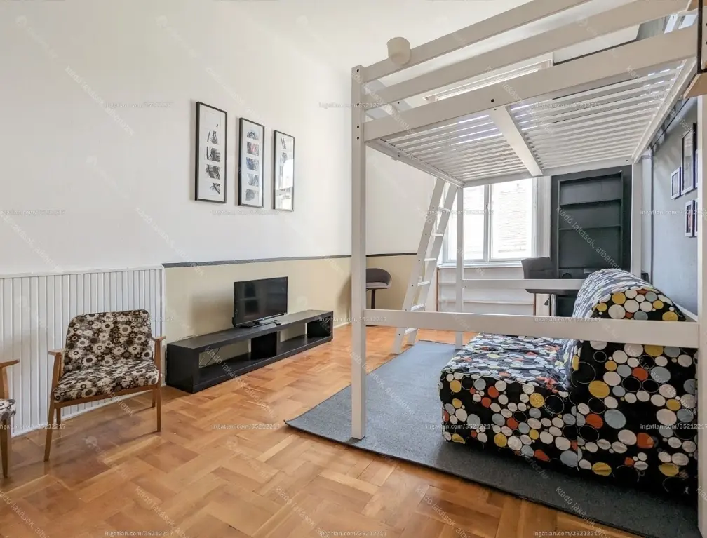 Kiadó albérlet 220000 Ft/hó áron: Budapest, VII. kerület  Almássy utca. Mérete: 40 nm, 1 szobás | Alberlet.hu - 6653562