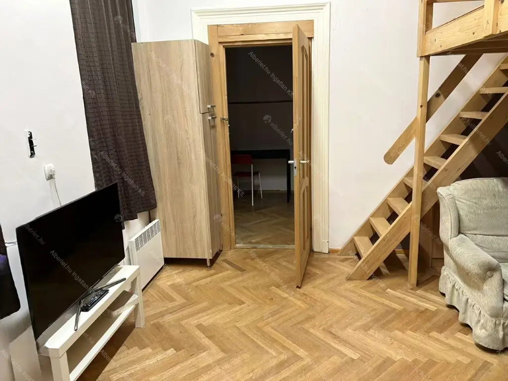 Kiadó albérlet 240000 Ft/hó áron: Budapest, VII. kerület  Almássy utca. Mérete: 42 nm, 2 szobás | Alberlet.hu - 6670603