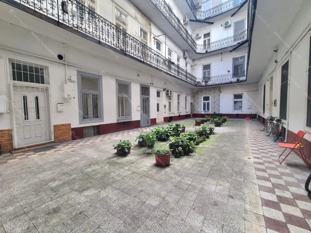 Kiadó albérlet 170000 Ft/hó áron: Budapest, VII. kerület  Alsó erdősor. Mérete: 34 nm, 1 szobás | Alberlet.hu - 6700671