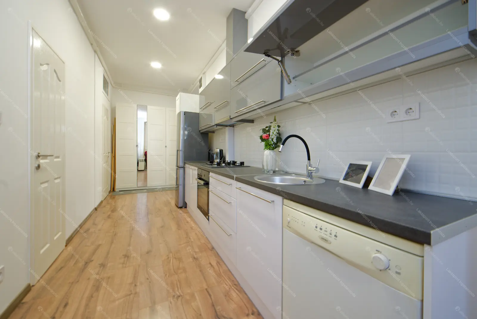 Kiadó albérlet 340000 Ft/hó áron: Budapest, VII. kerület  Alsó erdősor. Mérete: 68 nm, 3 szobás | Alberlet.hu - 6704495