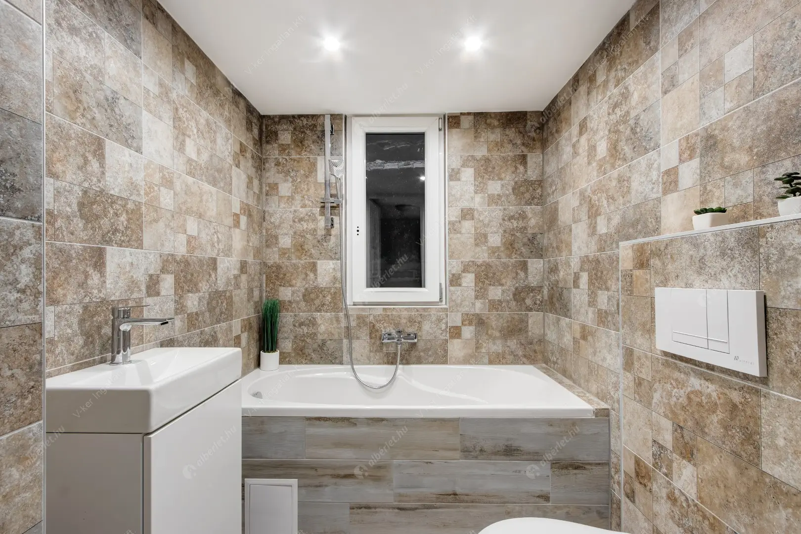 Kiadó albérlet 210000 Ft/hó áron: Budapest, VII. kerület  Alsó erdősor utca. Mérete: 50 nm, 1 szobás | Alberlet.hu - 6536560