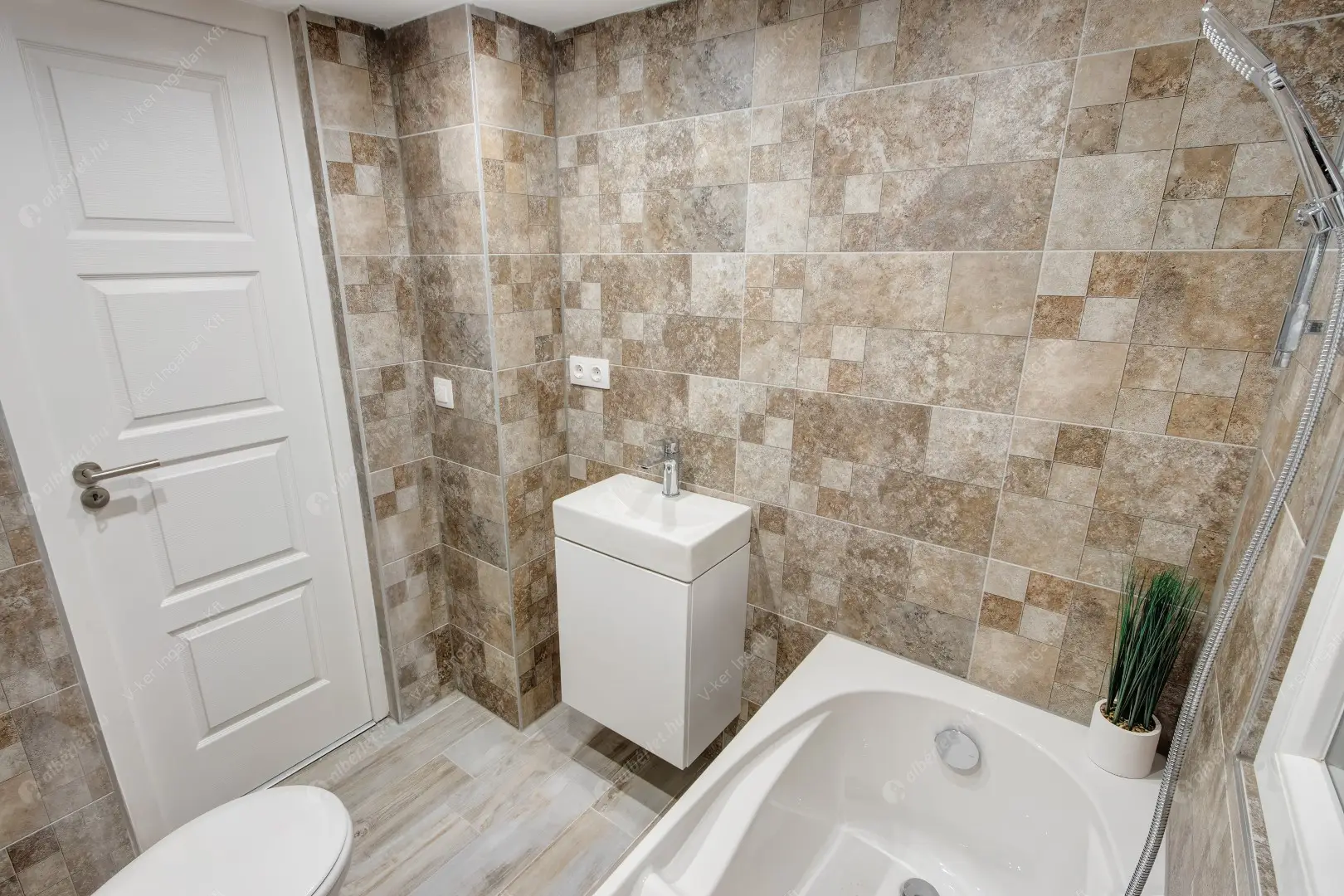 Kiadó albérlet 210000 Ft/hó áron: Budapest, VII. kerület  Alsó erdősor utca. Mérete: 50 nm, 1 szobás | Alberlet.hu - 6536561