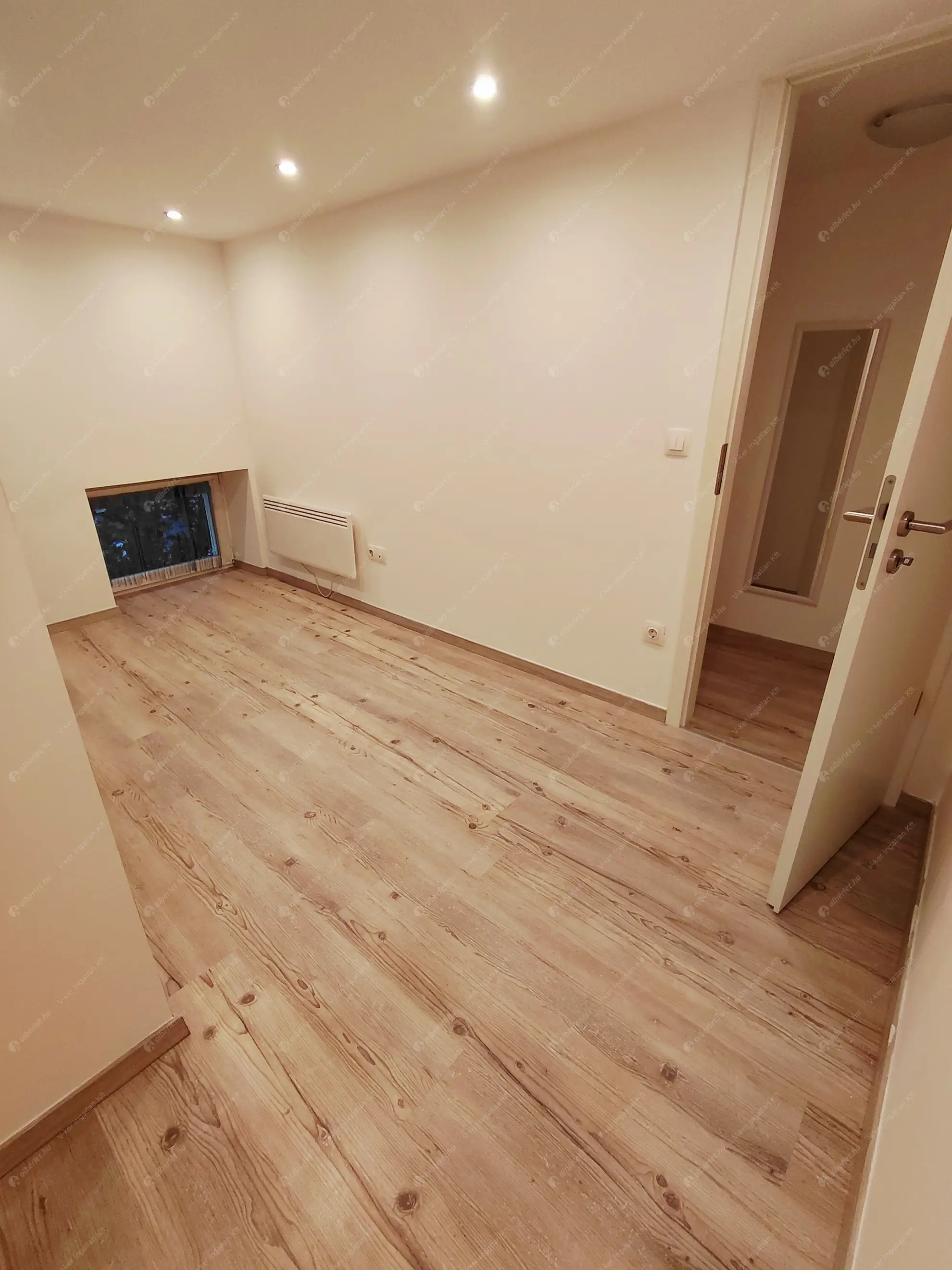 Kiadó albérlet 210000 Ft/hó áron: Budapest, VII. kerület  Alsó erdősor utca. Mérete: 50 nm, 1 szobás | Alberlet.hu - 6568689