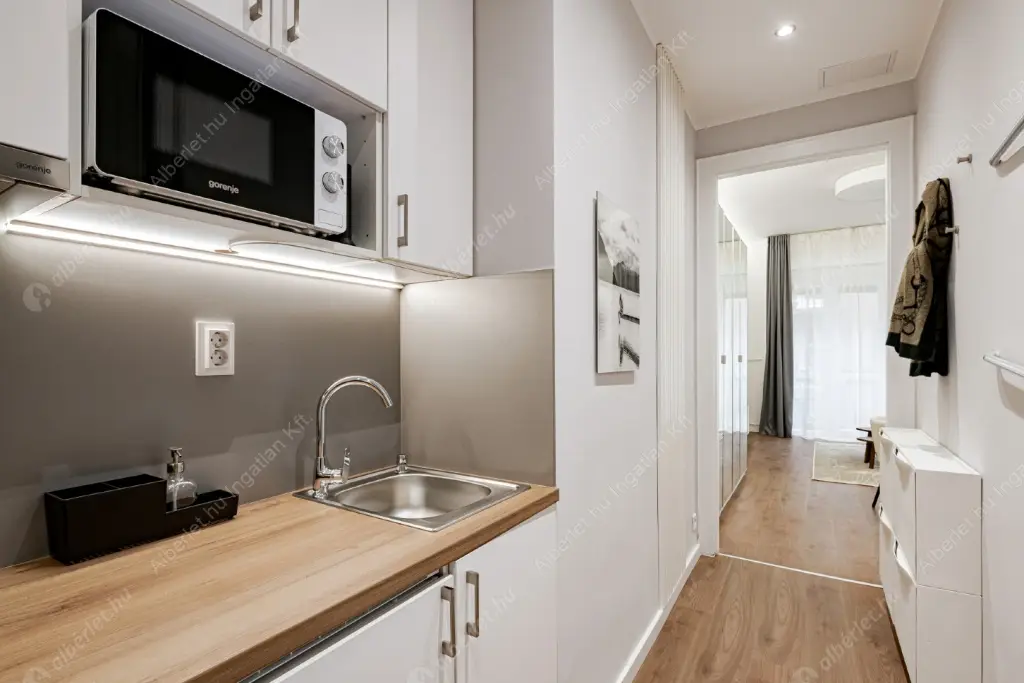 Kiadó albérlet 280000 Ft/hó áron: Budapest, VII. kerület  Asbóth utca. Mérete: 33 nm, 1 szobás | Alberlet.hu - 6588551