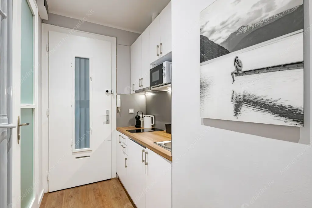 Kiadó albérlet 280000 Ft/hó áron: Budapest, VII. kerület  Asbóth utca. Mérete: 33 nm, 1 szobás | Alberlet.hu - 6589059