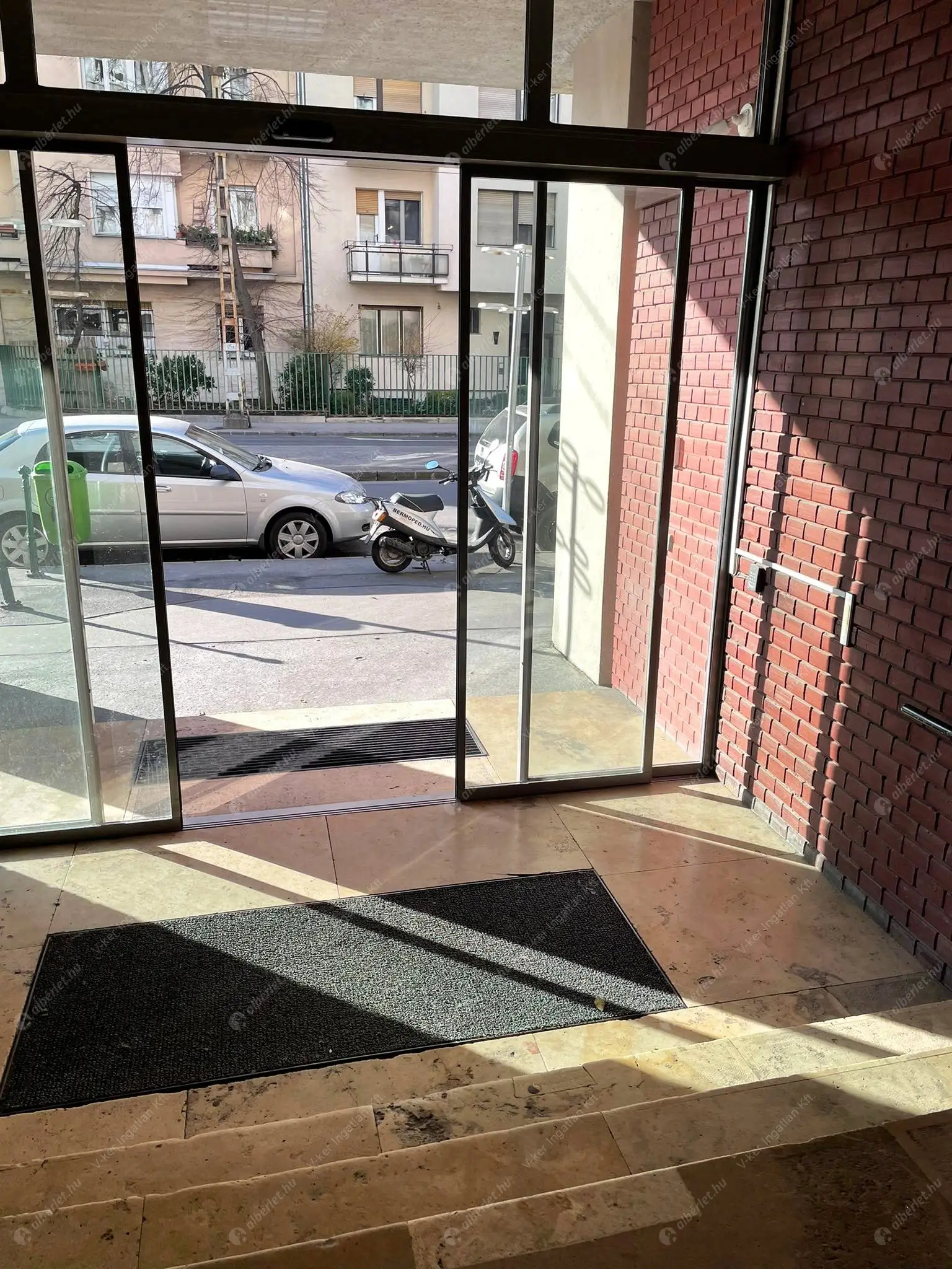 Kiadó albérlet 200000 Ft/hó áron: Budapest, VII. kerület  Bajza utca. Mérete: 40 nm, 1 szobás | Alberlet.hu - 5555890