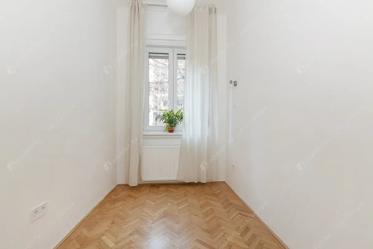 Kiadó albérlet 300000 Ft/hó áron: Budapest, VII. kerület  Barát utca. Mérete: 60 nm, 3 szobás | Alberlet.hu - 6187324