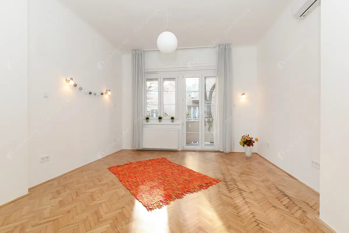 Kiadó albérlet 300000 Ft/hó áron: Budapest, VII. kerület  Barát utca. Mérete: 60 nm, 3 szobás | Alberlet.hu - 6187331