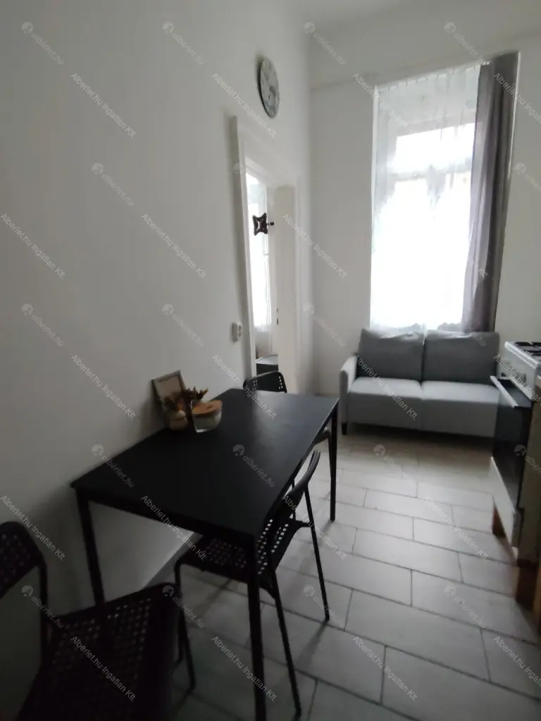 Kiadó albérlet 200000 Ft/hó áron: Budapest, VII. kerület  Bethlen Gábor utca. Mérete: 32 nm, 1 szobás | Alberlet.hu - 6704836