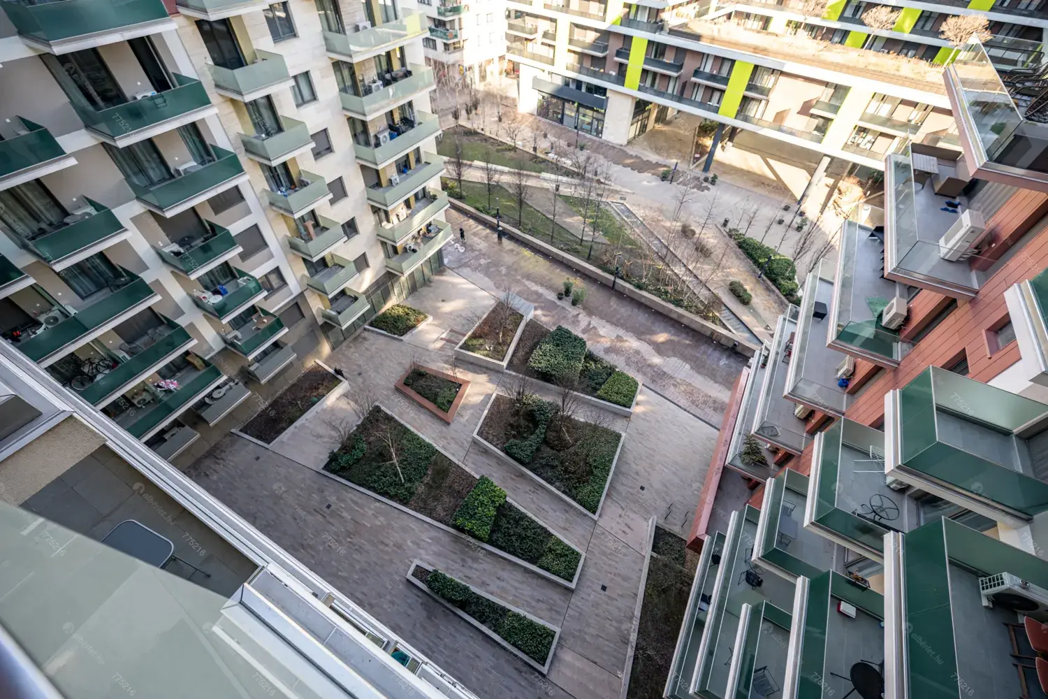 Kiadó albérlet 350000 Ft/hó áron: Budapest, VII. kerület   Corvin sétány . Mérete: 48 nm, 2 szobás | Alberlet.hu - 6663617