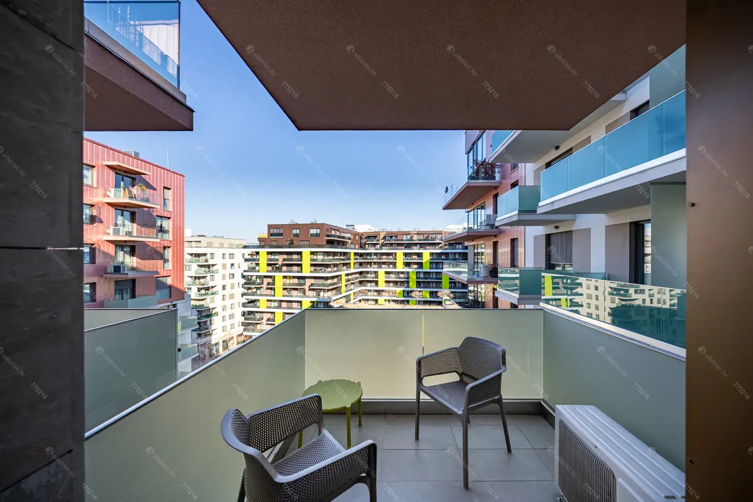 Kiadó albérlet 350000 Ft/hó áron: Budapest, VII. kerület   Corvin sétány . Mérete: 48 nm, 2 szobás | Alberlet.hu - 6663618